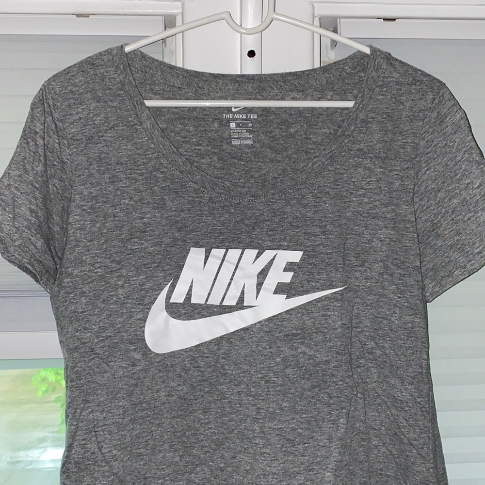 Nike T-shirt
